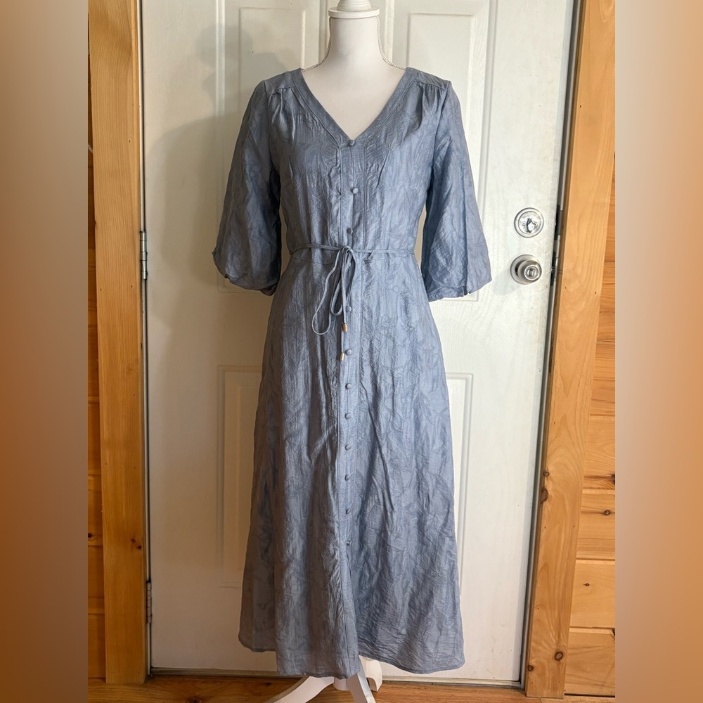 Joie 3/4 Statement Sleeves Blue tooled Dress w/ Tie Waist. Sz Small NWT